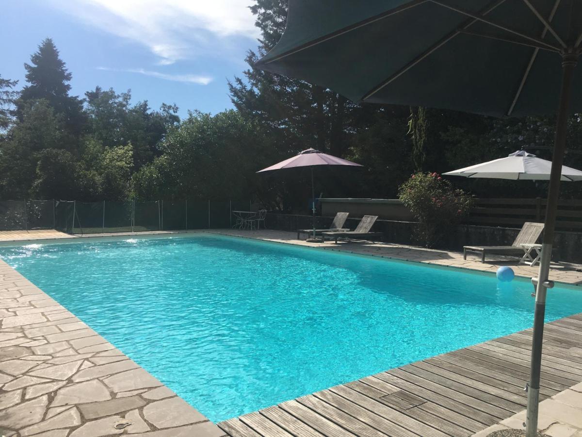 La Roulotte Des Bords De Saone Hotel Massieux Luaran gambar